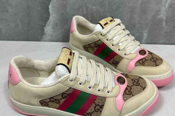 Sneakers îmblăniți Gucci Femei